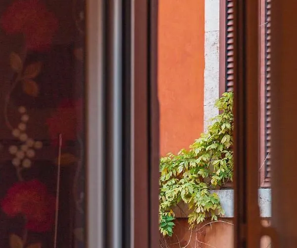 Trasteverehome - Paglia House Of 17century In Trastevere Appartement *